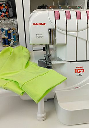 Электронная швейная машина Janome ArtDecor 724E
